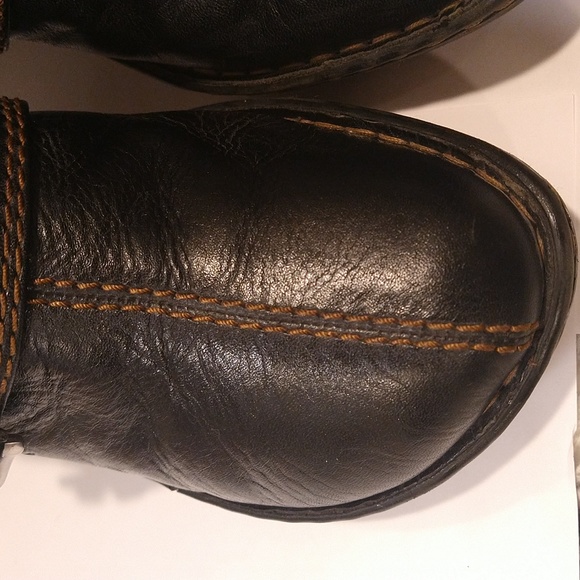 *Excellent Used Condition* Born Clogs with Buckle- Blk, Size 9 M - Picture 13 of 15